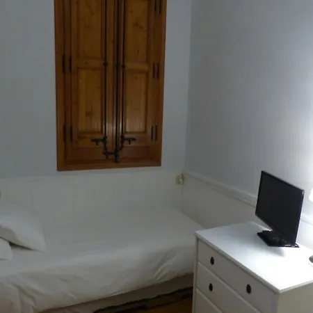 Gran Via Borrell Flat * Barcelona