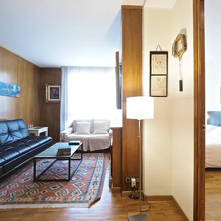 Apartment Gran Via Borrell Flat *